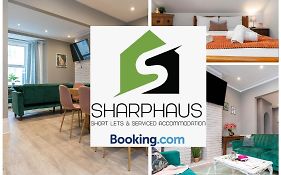 Luxurious & Spacious 6 Bed, 4 Bath House-18 Guests